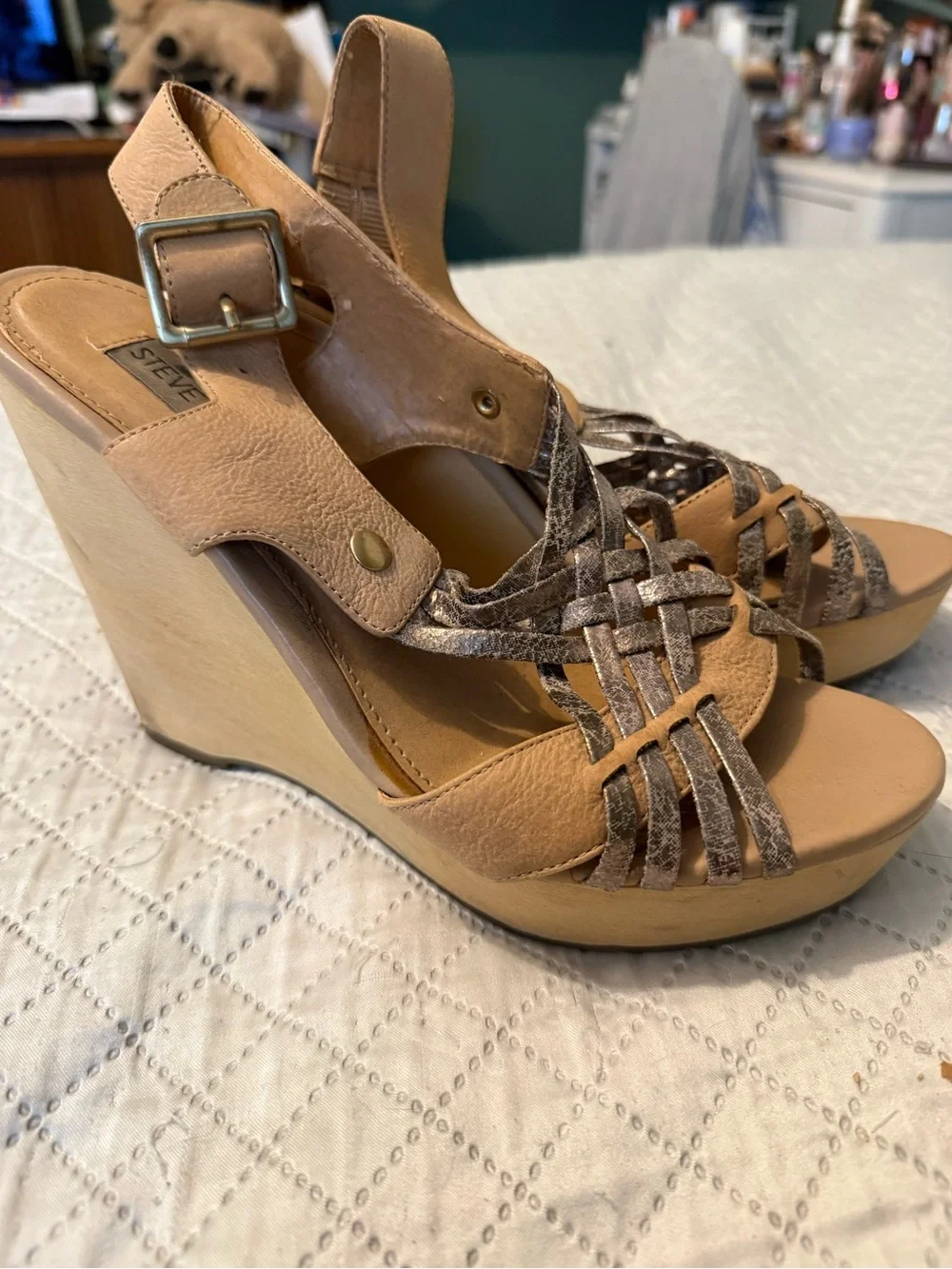 Steve Madden Tan Wedge Sandals with Braided Straps Y2K from the early 2000’s